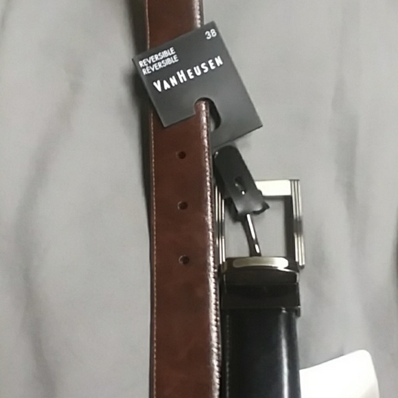 Reversible Van Heusen belts - Picture 4 of 5